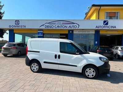 Usata Fiat Doblò 95 CV (69 kW) 2018 Bianco Monovolume