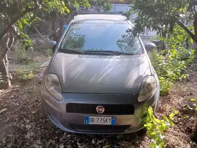 Usata Fiat Grande Punto 65 CV (47 kW) 2006 Grigio Utilitaria