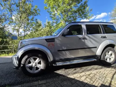 Usata Dodge Nitro 177 CV (130 kW) 2009 Grigio SUV