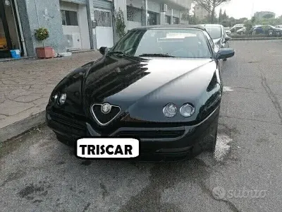 Usata Alfa Romeo Spider 218 CV (160 kW) 2002 Grigio Cabrio