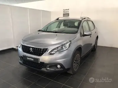 Usata Peugeot 2008 Active 83 CV (61 kW) 2018 Grigio SUV