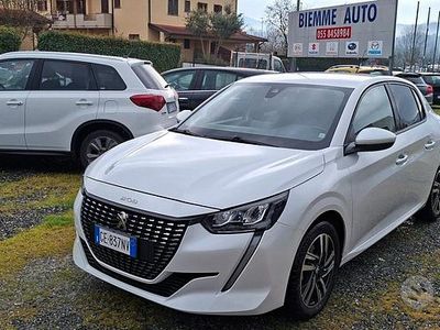 Usata Peugeot 208 GT 100 CV (73 kW) 2021 Bianco Utilitaria