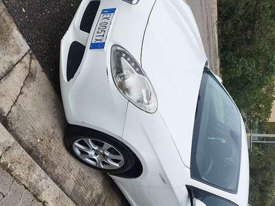 Usata Alfa Romeo Giulietta Distinctive 105 CV (77 kW) 2011 Bianco Utilitaria