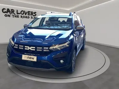 Usata Dacia Sandero Comfort 91 CV (66 kW) 2023 Blu scuro Utilitaria