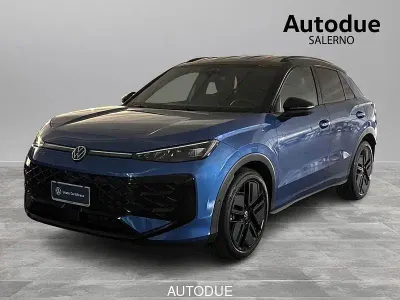 Nuova VW T-Roc R-line 150 CV (110 kW) 2025 Celestial blue metallizzato ne SUV