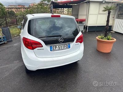 Usata Opel Meriva 75 CV (55 kW) 2012 Bianco Monovolume