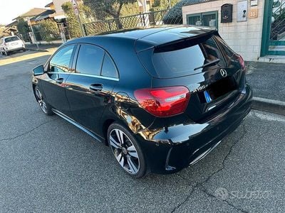 Usata Mercedes A180 Premium 109 CV (80 kW) 2017 Nero Berlina