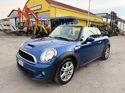 Usata Mini Cooper S Cabriolet 184 CV (135 kW) 2013 Blu Cabrio