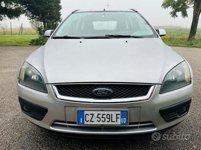 Usata Ford Focus S 115 CV (84 kW) 2007 Grigio Station wagon