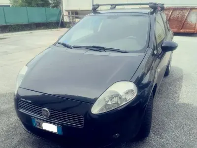 Usata Fiat Punto 75 CV (55 kW) 2007 Utilitaria