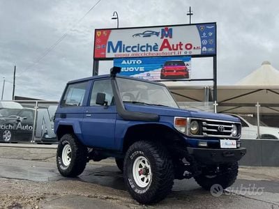 Usata Toyota Land Cruiser 1985 Blu SUV