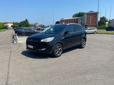 Usata Ford Kuga Titanium 140 CV (102 kW) 2014 Nero SUV
