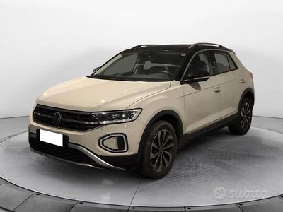 Usata VW T-Roc Style 110 CV (80 kW) 2022 Grigio SUV