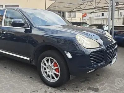Usata Porsche Cayenne Turbo 450 CV (330 kW) 2004 Bluazzurro SUV