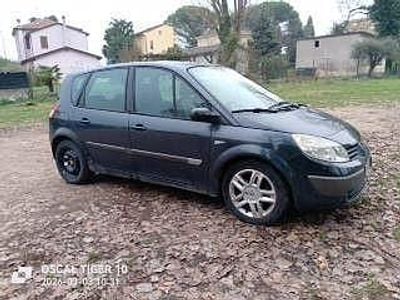 Usata Renault Scénic II 130 CV (95 kW) 2006 Grigio Monovolume
