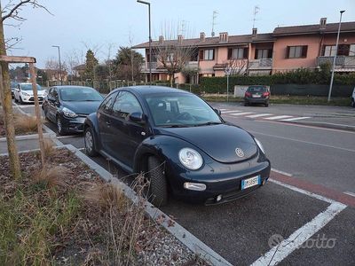 Usata VW New Beetle 90 CV (66 kW) 2000 Utilitaria