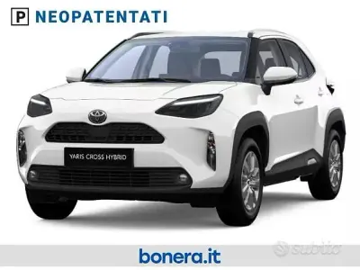 Nuova Toyota Yaris Cross Active 116 CV (85 kW) 2026 Bianco SUV