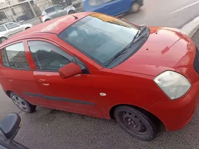 Usata Kia Picanto LX 61 CV (44 kW) 2006 Rosso Utilitaria