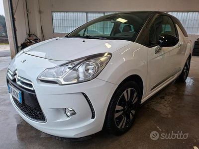 Usata DS Automobiles DS3 So Chic 82 CV (60 kW) 2014 Bianco Coupé