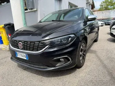Usata Fiat Tipo Mirror 120 CV (88 kW) 2019 Blu Berlina