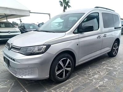 Begagnad VW Caddy Life 122 HK (89 kW) 2022 Grå Minibuss