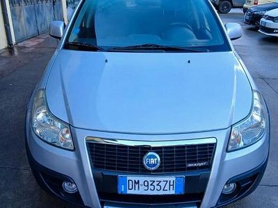 Usata Fiat Sedici 120 CV (88 kW) 2009 Grigio SUV