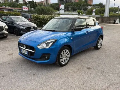 Käytetty Suzuki Swift Cool 83 HP (61 kW) 2021 Sininen Viistoperä
