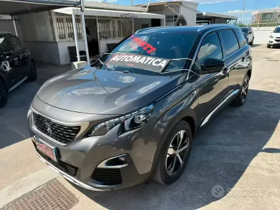 Usado Peugeot 5008 GT-line 120 CV (88 kW) 2017 Gris Familiar
