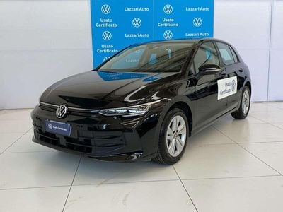 Usata VW Golf VIII Life 116 CV (85 kW) 2025 Nero Utilitaria