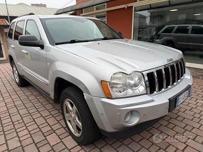 Usata Jeep Grand Cherokee Overland 217 CV (159 kW) 2007 Grigio SUV