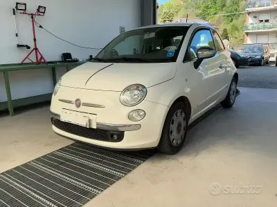Begagnad Fiat 500 Pop Star 69 HK (50 kW) 2014 Vit Sedan