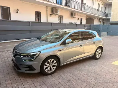 Usata Renault Mégane II Business 116 CV (85 kW) 2021 Grigio Berlina