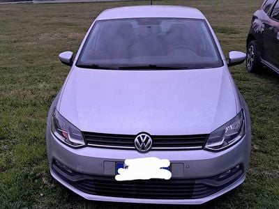 Usata VW Polo Comfortline 75 CV (55 kW) 2017 Argento Berlina