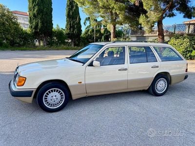 Usata Mercedes 200 118 CV (86 kW) 1991 Station wagon