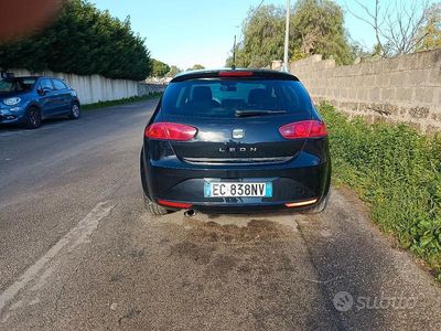 Usata Seat Leon 105 CV (77 kW) 2010 Nero Berlina