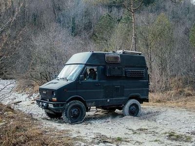 Usata Iveco Daily 101 CV (74 kW) 1989 Nero Furgone