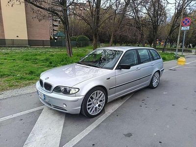 Usata BMW 320 Sport Line 192 CV (141 kW) 2003 Grigio Station wagon