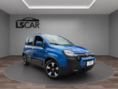 Usata Fiat Panda Cross Cross 69 CV (50 kW) 2025 Nero Utilitaria