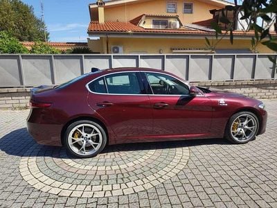 Begagnad Alfa Romeo Giulia Veloce 211 HK (155 kW) 2017 Röd Sedan