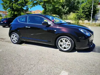 Usata Alfa Romeo MiTo Distinctive 135 CV (99 kW) 2014 Nero Utilitaria