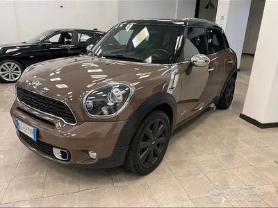Usata Mini Countryman 143 CV (105 kW) 2015 Marrone SUV