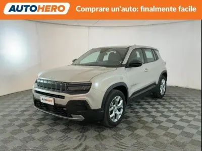 Usata Jeep Avenger Altitude 101 CV (74 kW) 2024 Beige SUV