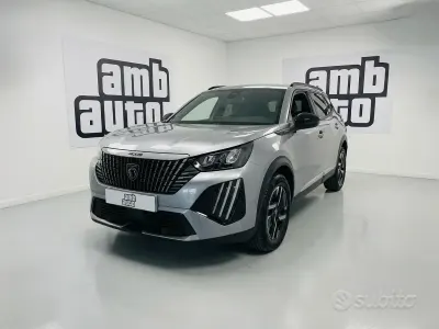 Usata Peugeot 2008 Allure 101 CV (74 kW) 2024 Grigio SUV