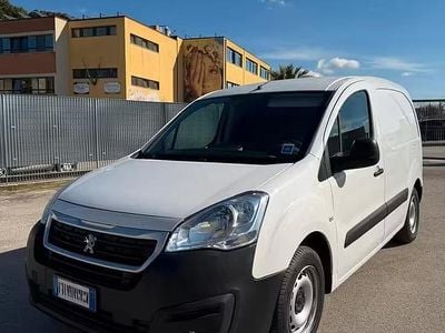 Occasion Peugeot Partner 75 ch (55 kW) 2018 Blanc Monospace