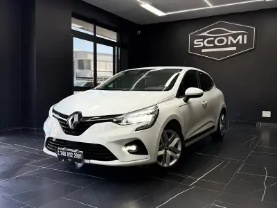 Usado Renault Clio V Intens 86 HP (63 kW) 2020 Branco Sedan