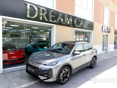 Nuova VW T-Roc R-line 150 CV (110 kW) 2026 Grigio SUV