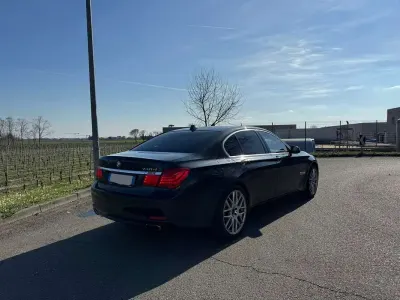 Usata BMW 740 313 CV (230 kW) 2013 Grigio Berlina