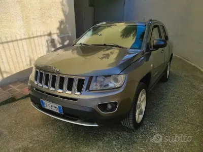 Usata Jeep Compass 163 CV (119 kW) 2013 Grigio SUV
