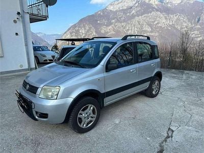 Usata Fiat Panda 4x4 Climbing 69 CV (50 kW) 2007 Utilitaria