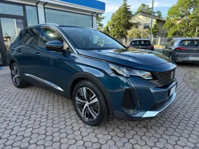 Usata Peugeot 3008 Allure 200 CV (147 kW) 2021 Blu SUV